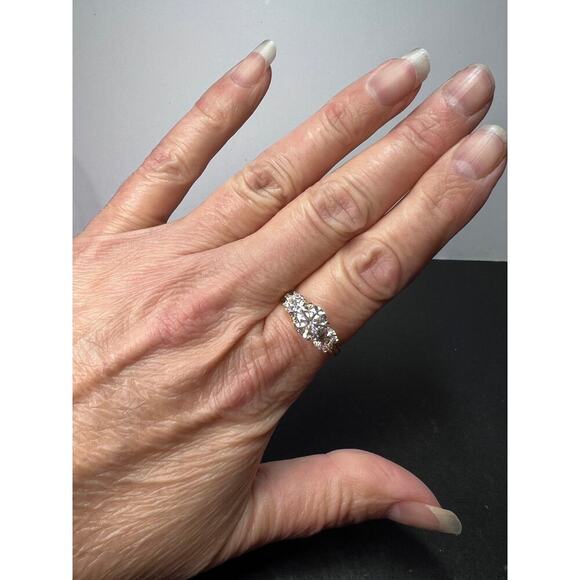 10k gold CZ past present and future ring size 9 - Picture 6 of 10